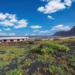 Дом отдыха Casa Buenavista - Pool - Ocean Views - 2 Min By Lanzarote Фамара