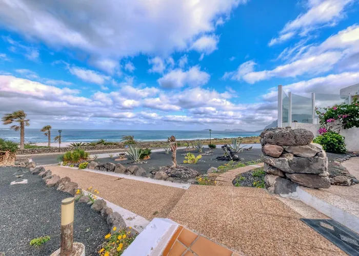 Holiday home Casa Buenavista 127 - Pool - Ocean Views - 2 Min By Lanzarote *