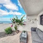 Vakantiehuis Casa Buenavista - Pool - Ocean Views - 2 Min By Lanzarote Famara